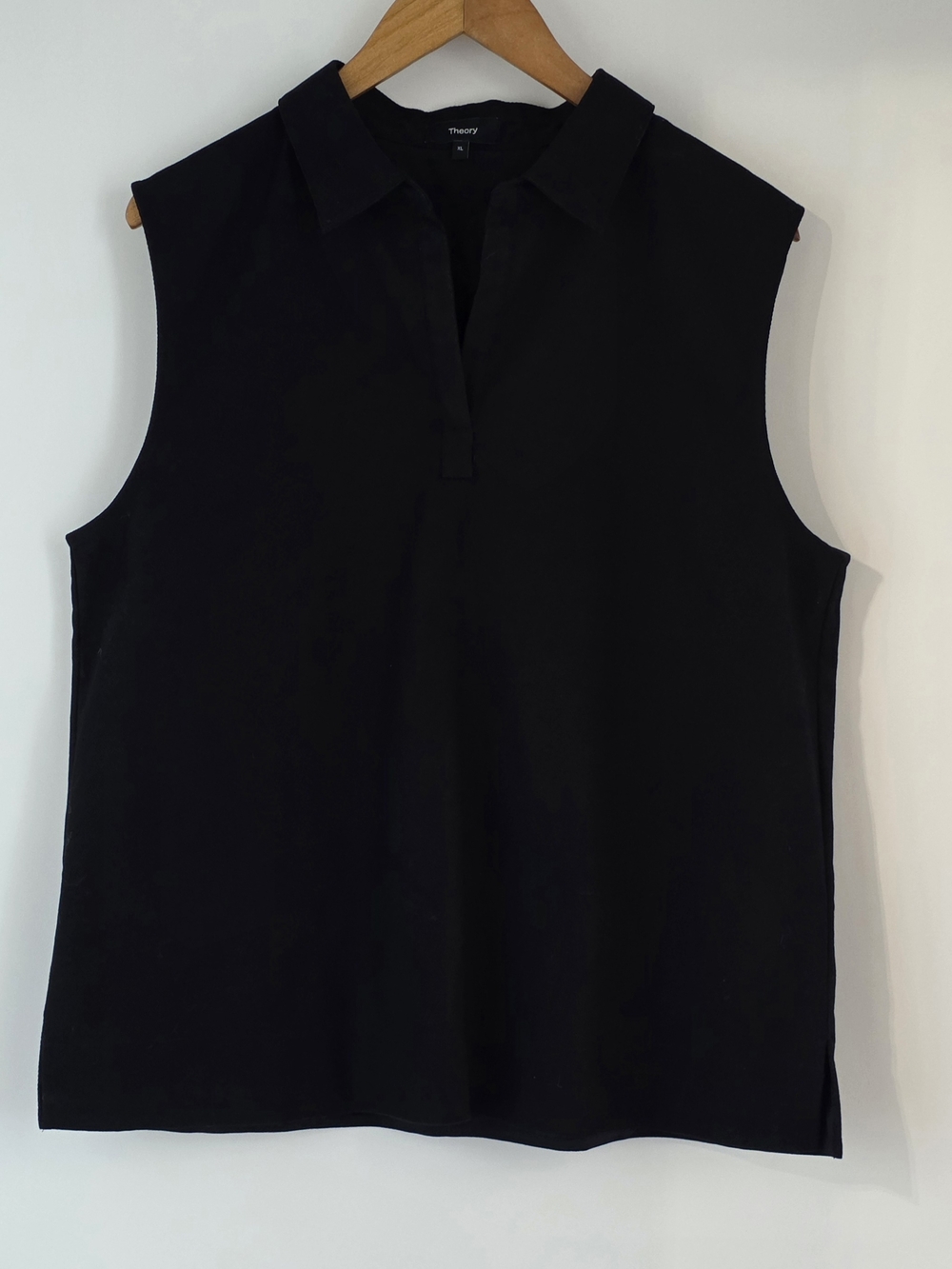 Theory Black Sleeveless Polo Tank With Split V Neck Womens Size XLarge